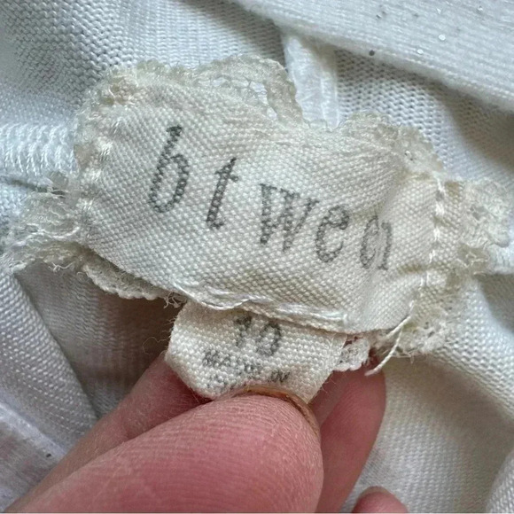 Cat &Jack Two Long Sleeves Girls Lightweight Soft Beachy Tops SZ 10/12 #2091 - Picture 6 of 8